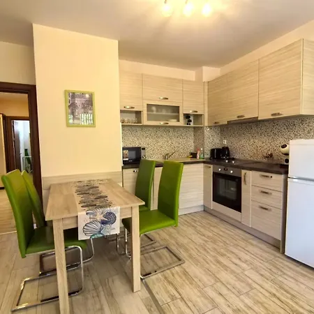 Lovely One Bedroom Apаrtment In * ヴァルナ