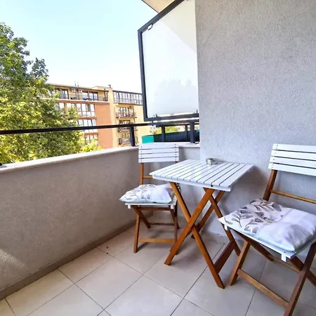 Apartmán Lovely One Bedroom Apаrtment In Varna